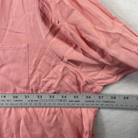 Torrid 3 Women’s Plus Size 3X Solid Pink 100% Rayon Button Down Blouse Top - Picture 6 of 14